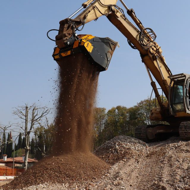 MB Crushers Padding Bucket