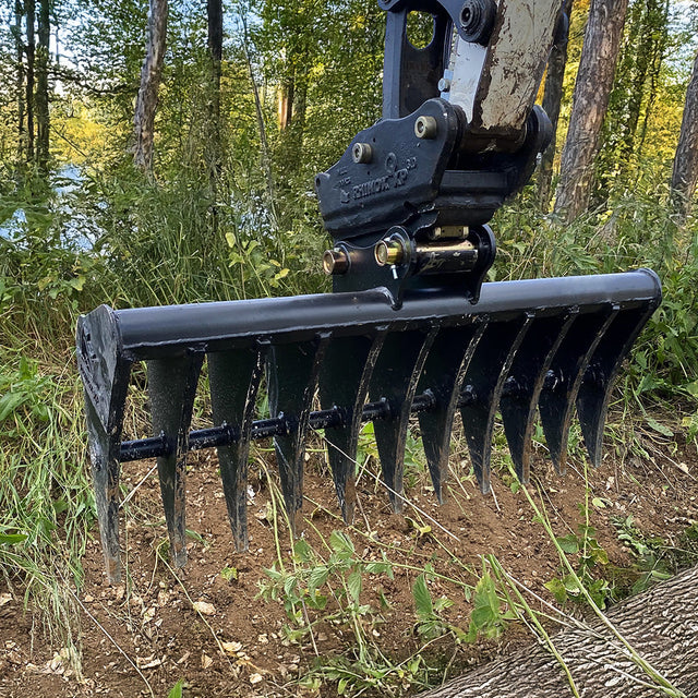 Bobcat E32 X-CHANGE Land Rake 48" / 1200mm