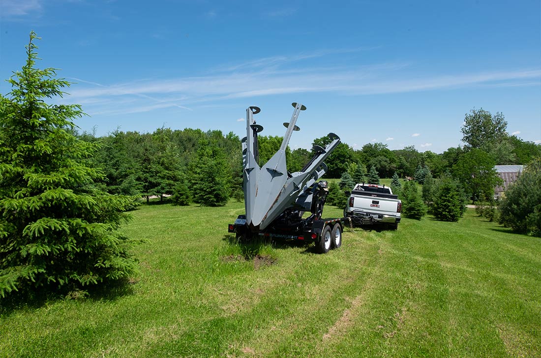 Baumalight Trailer Mounted Tree Spade-With Self Contained Hydraulic Power Pack | TR330-440-650 | 30" / 40" / 50" Root Ball Diameter | Pull Type