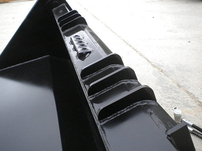 BLUE DIAMOND 4-in-1 Bucket for Skid Steer