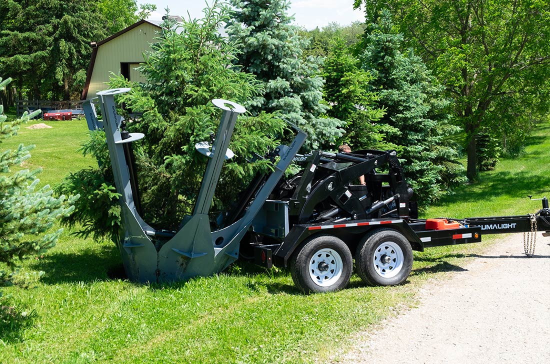 Baumalight Trailer Mounted Tree Spade-With Self Contained Hydraulic Power Pack | TR330-440-650 | 30" / 40" / 50" Root Ball Diameter | Pull Type