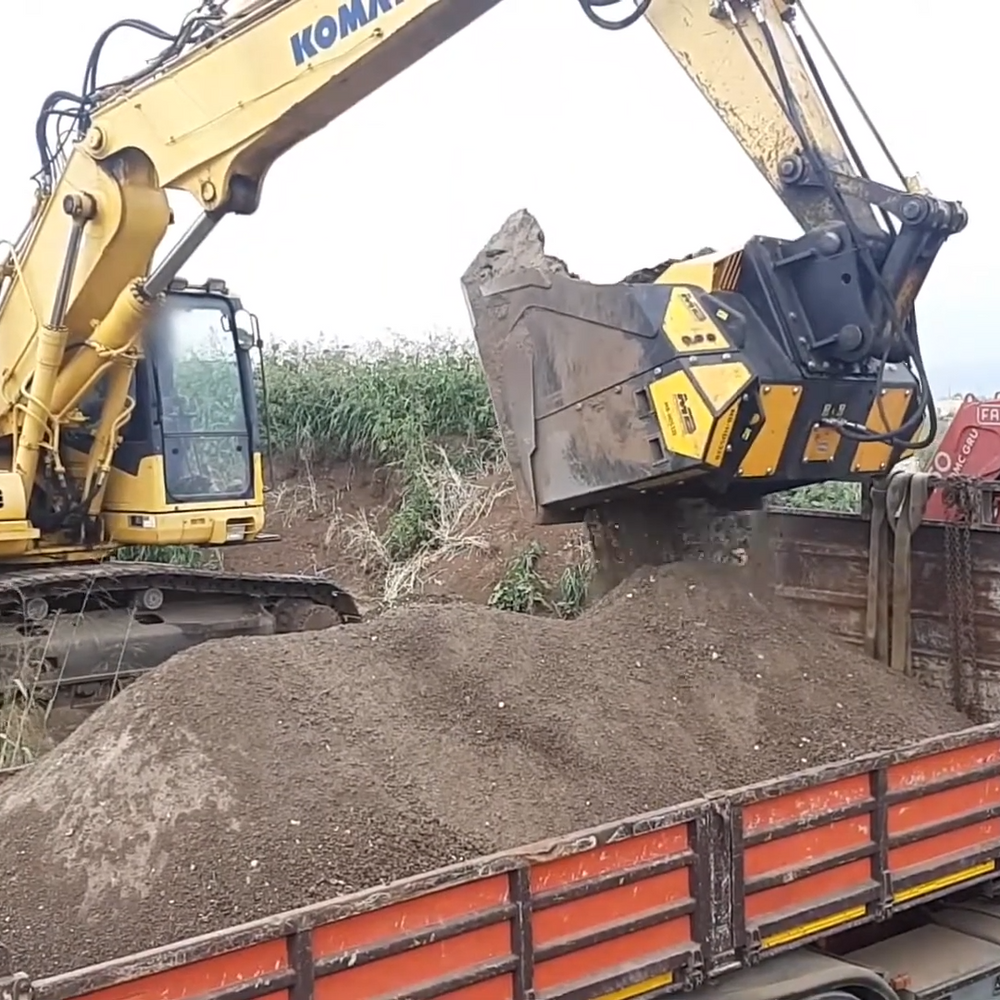 MB Crusher Shafts Screener Model MB-HDS533