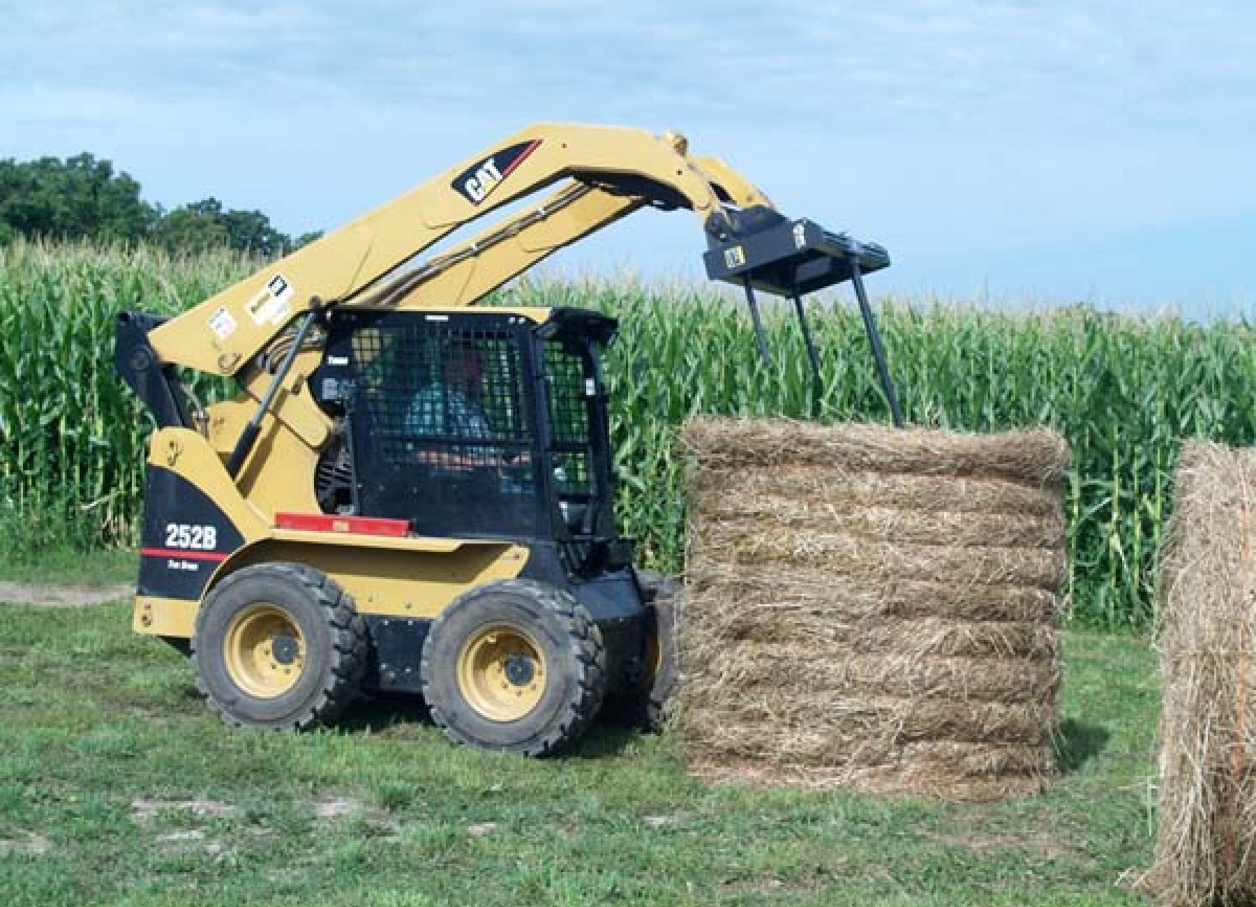 Paladin / FFC Bale Spears for Skid Steer