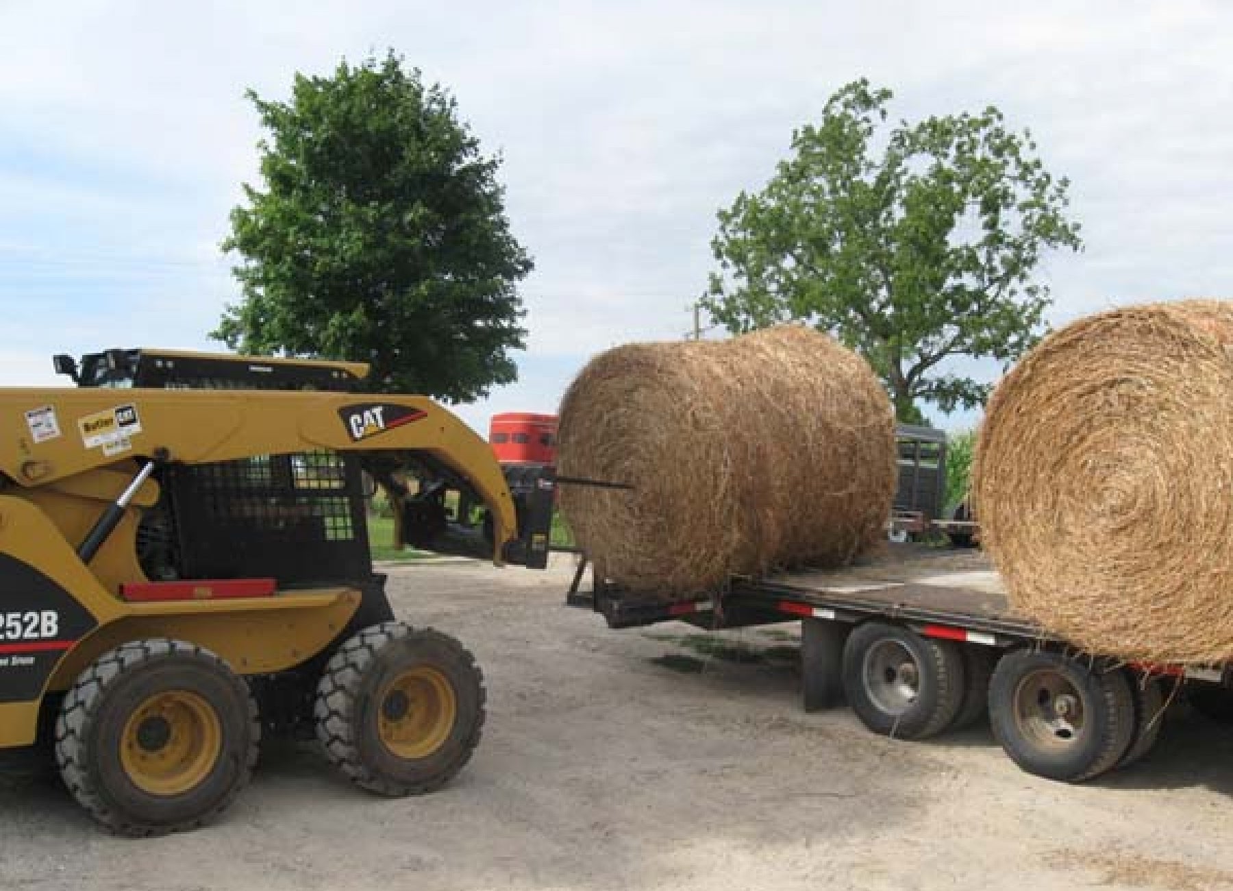 Paladin / FFC Bale Spears for Skid Steer