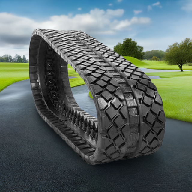John Deere 325G Rubber Track Diamond Pattern