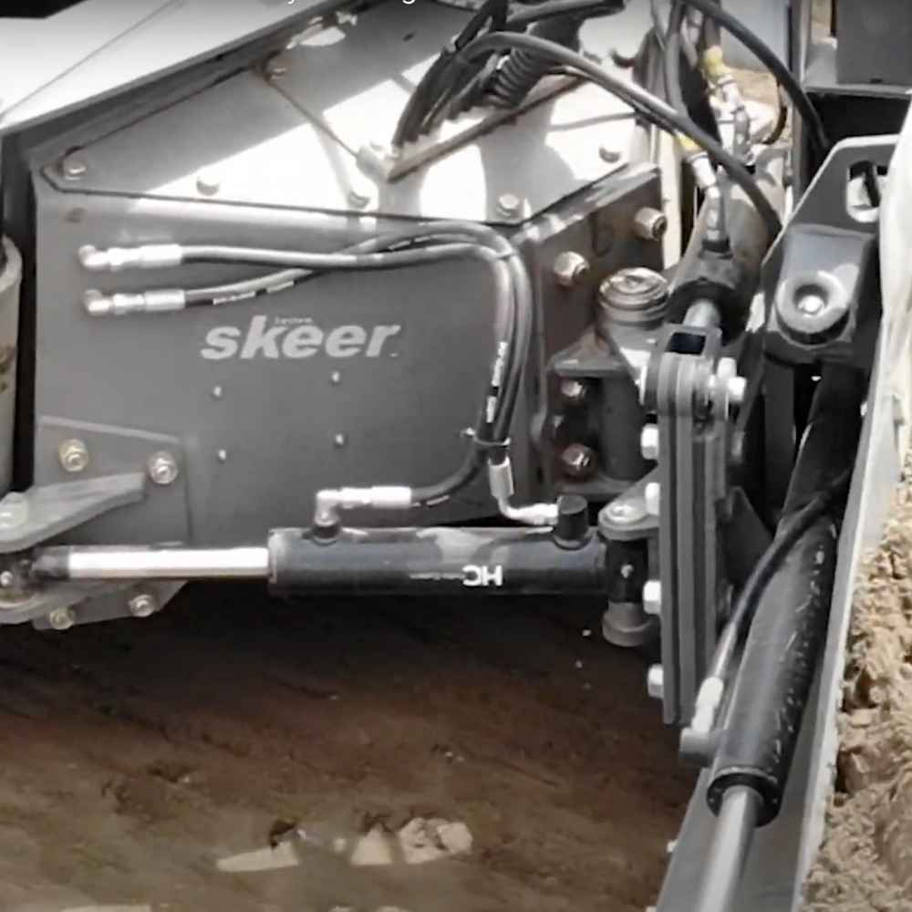 Machine Control 2D/3D Ready Grader | Skeer System