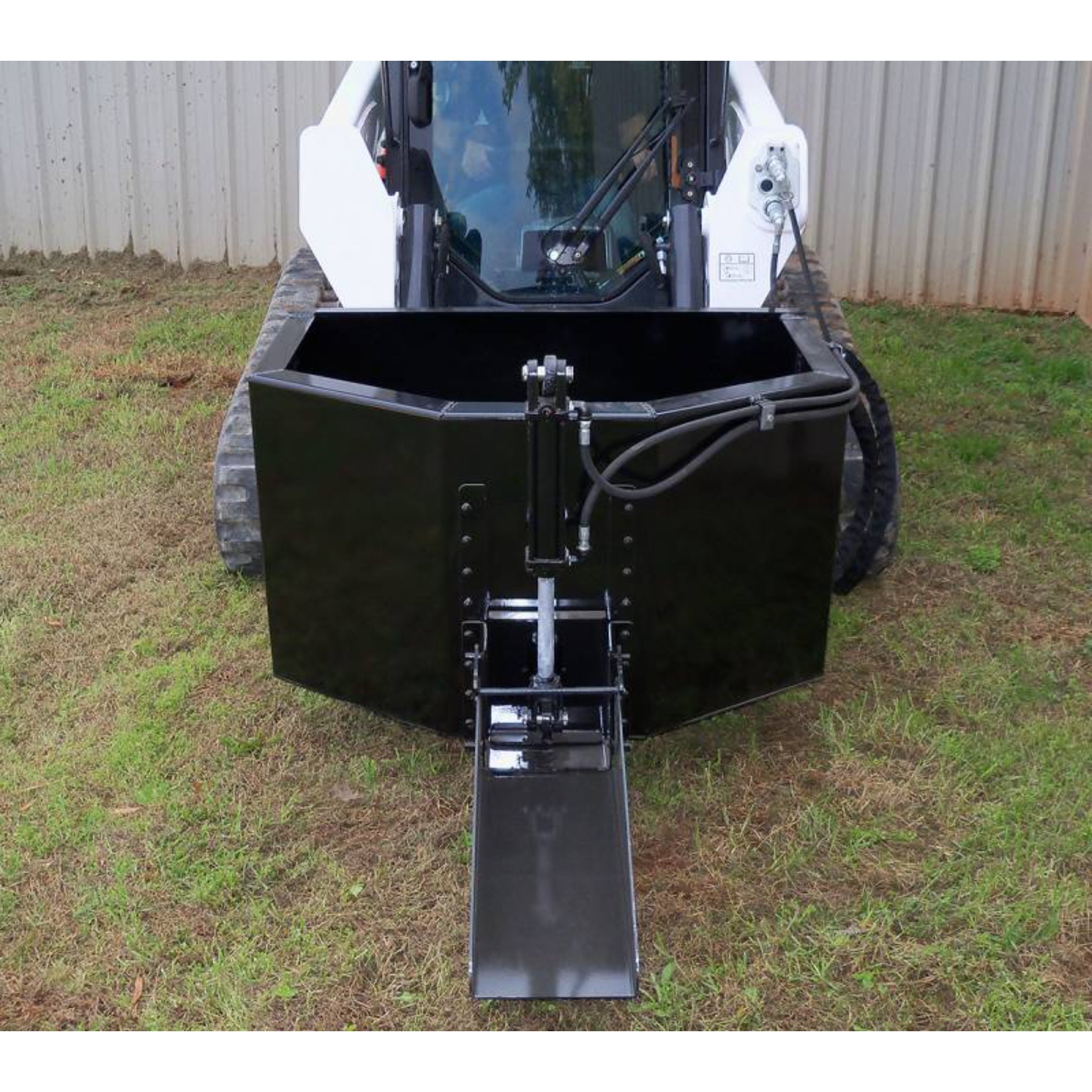 Loflin Fabrication Hydraulic Skid Steer Concrete Bucket